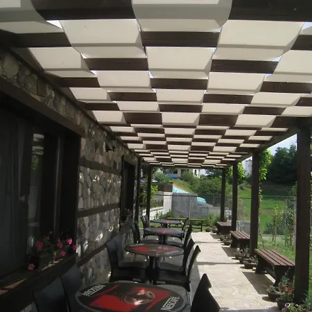 Slaveykova Kashta Nedelino