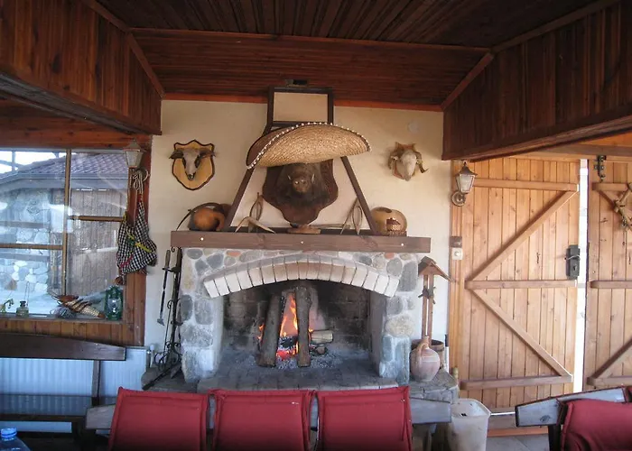 Slaveykova Kashta Guest house 2*