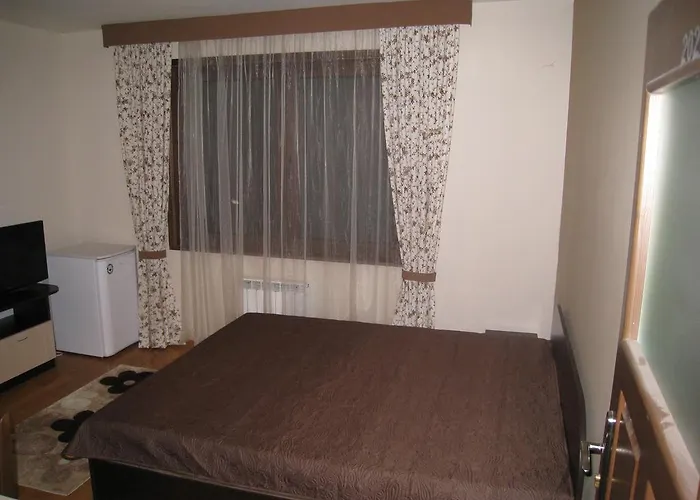 Slaveykova Kashta 2*