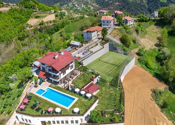 Slaveykova Kashta 2*